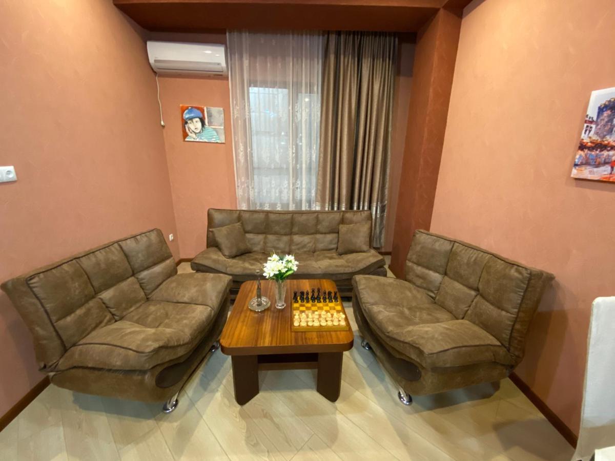 Metta Tbilisi Apartment ภายนอก รูปภาพ