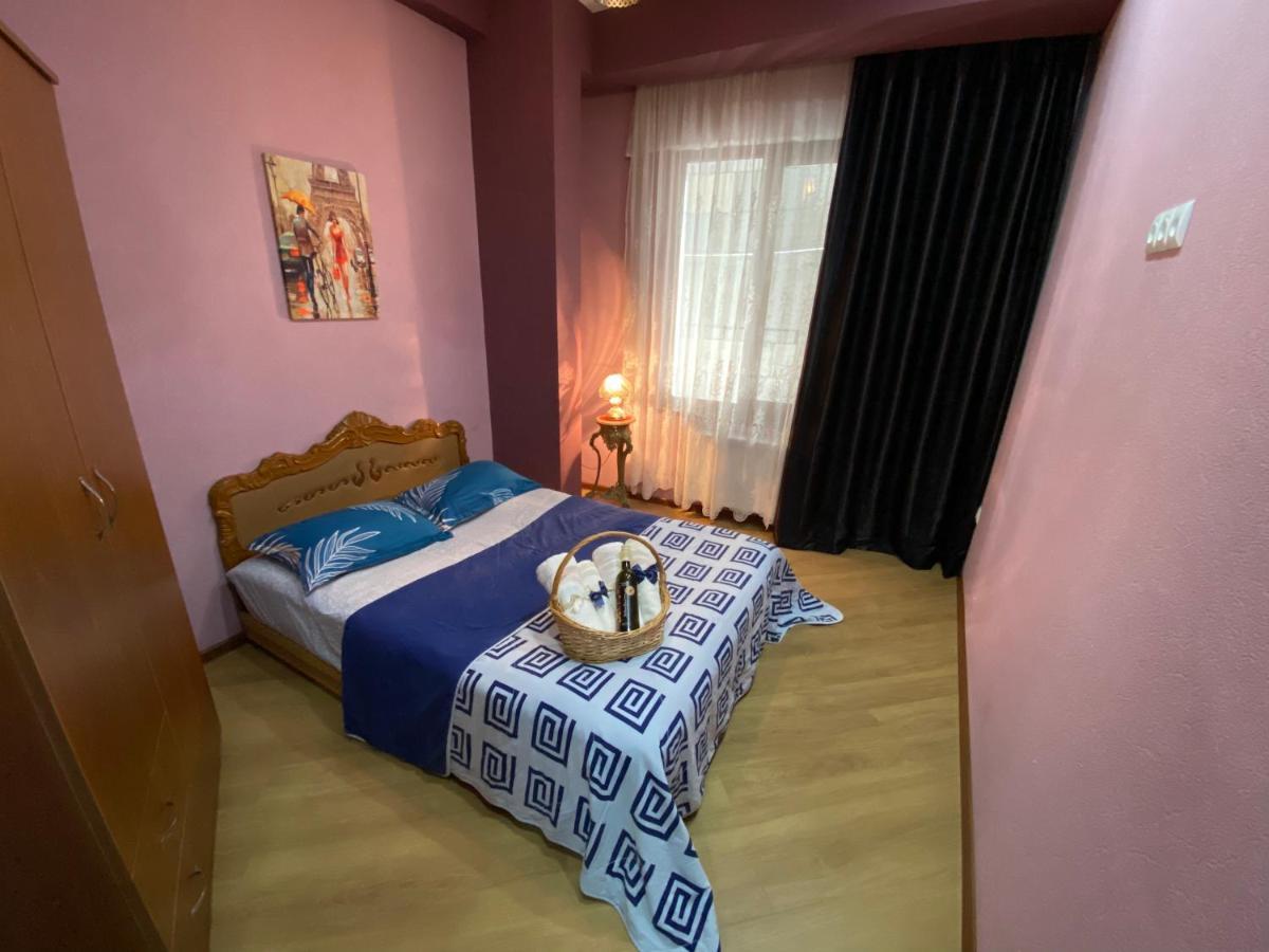 Metta Tbilisi Apartment ภายนอก รูปภาพ